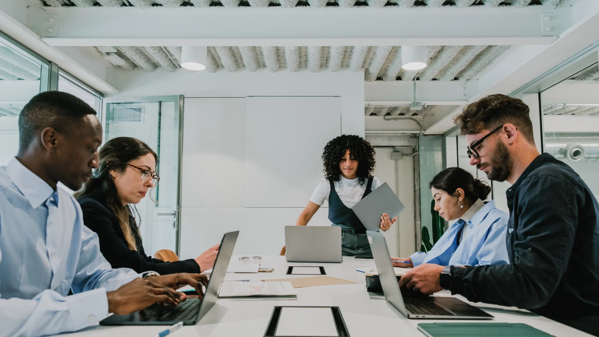 People strategy and HR transformation